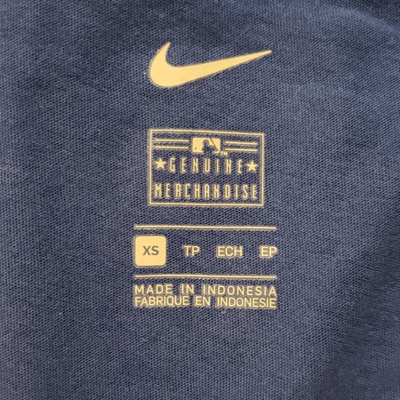 CUBS V-Neck Shirt - Picture 3 of 7